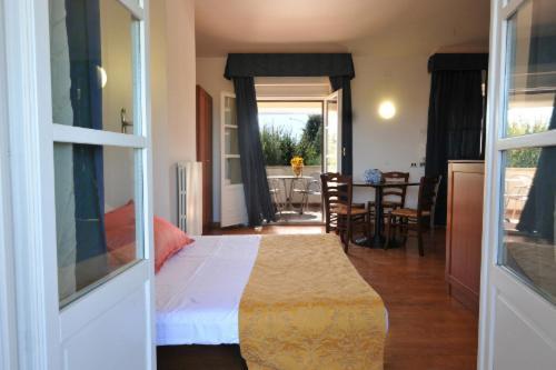 Holiday House Aurora Cortona Bagian luar foto