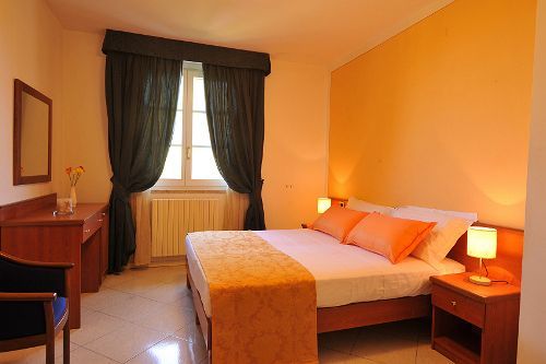 Holiday House Aurora Cortona Bagian luar foto